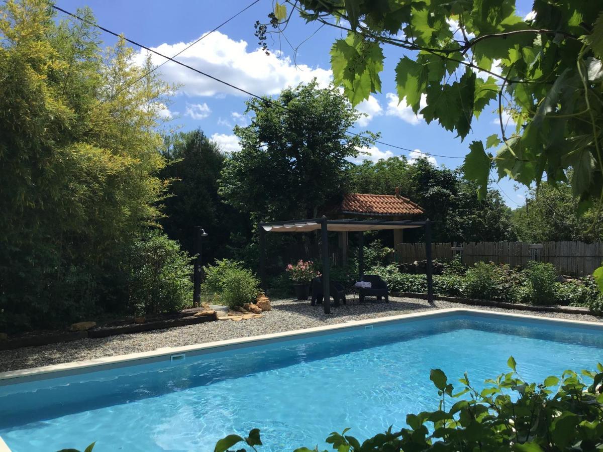 Villa Leovil Saint-Pompont Bagian luar foto